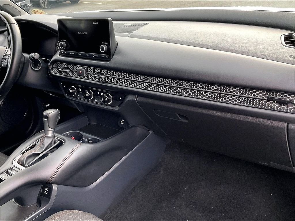 Used 2025 Honda HR-V Sport image 14