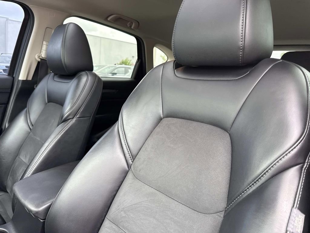 Used 2018 MAZDA CX-5 Touring w/ Preferred Equipment Package FWD image 26