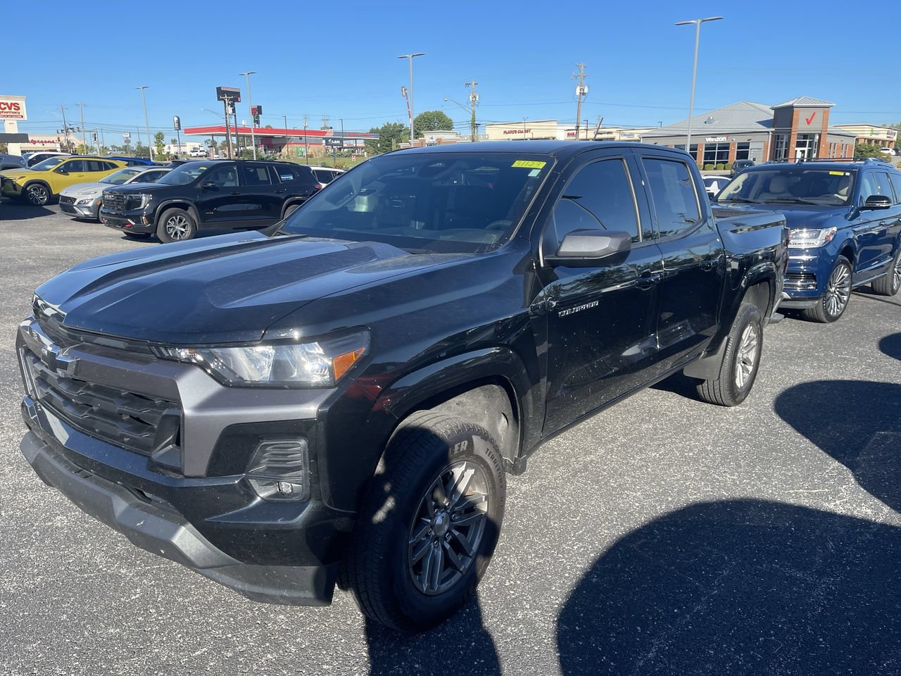 Used 2023 Chevrolet Colorado LT w/ LT Convenience Package II AWD/4WD image 1