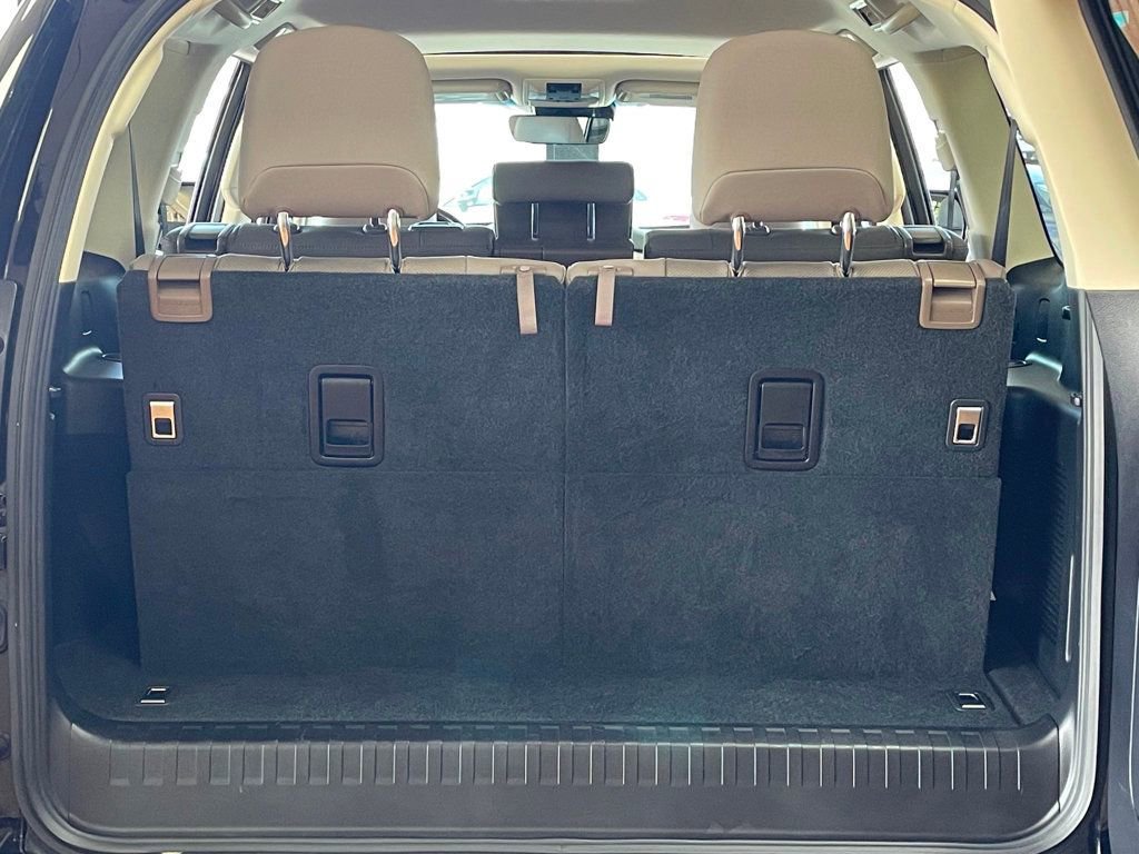 Used 2020 Lexus GX 460 Premium w/ Premium Package AWD/4WD image 23
