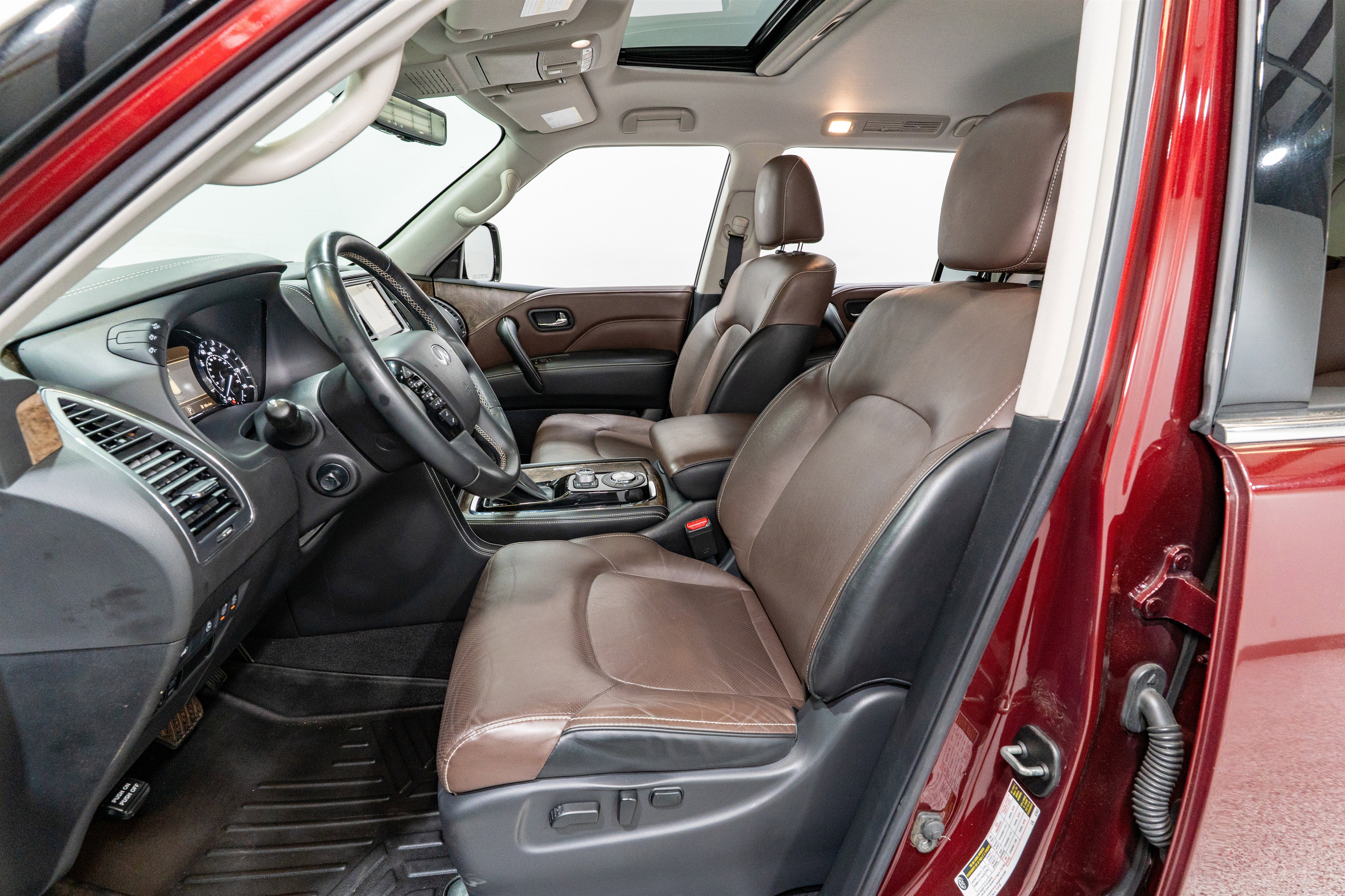 Used 2021 INFINITI QX80 Premium Select w/ Cargo Package image 16