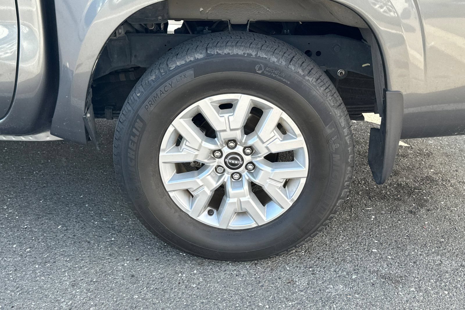 Certified 2023 Nissan Frontier SV w/ SV Convenience Package RWD image 4