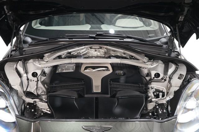 Used 2025 Aston Martin DBX 707 image 56