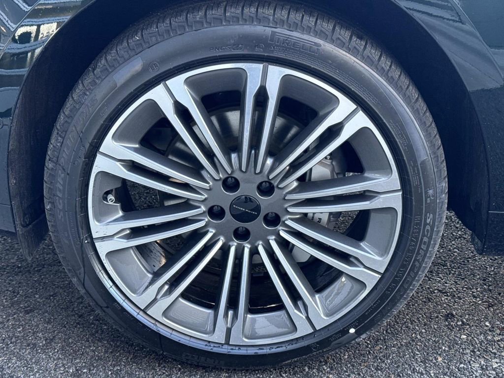 New 2026 Land Rover Range Rover Sport Dynamic SE image 12