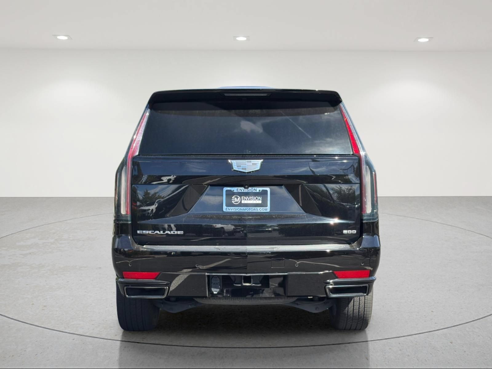 Used 2023 Cadillac Escalade ESV Luxury AWD/4WD image 3