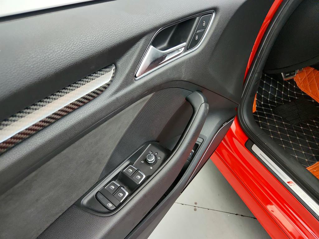 Used 2018 Audi RS 3 AWD/4WD image 22