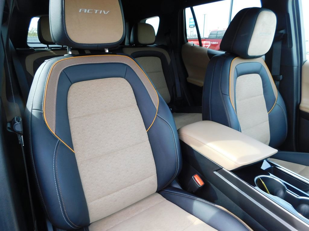 Used 2025 Chevrolet Equinox ACTIV w/ Safety and Technology Package image 19