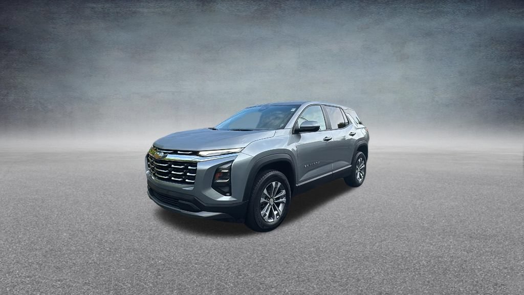 Used 2025 Chevrolet Equinox LT AWD/4WD image 3