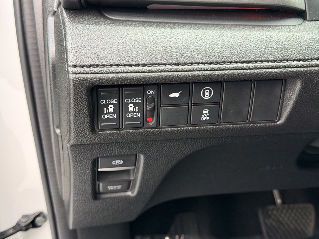 Certified 2024 Honda Odyssey Sport image 25