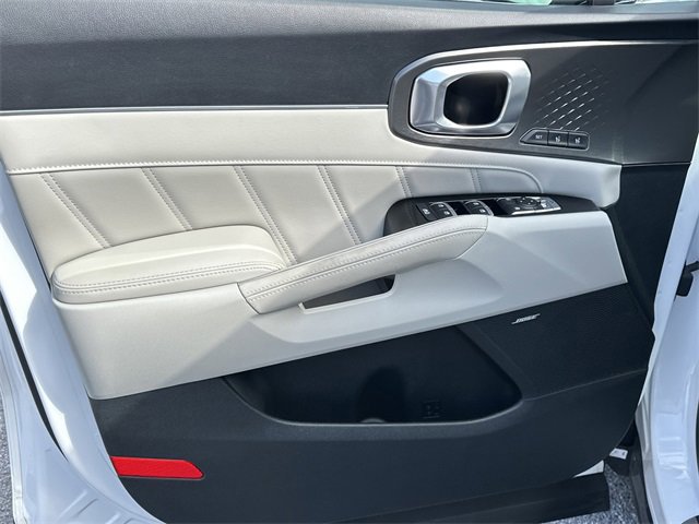 Used 2024 Kia Sorento SX Prestige image 8