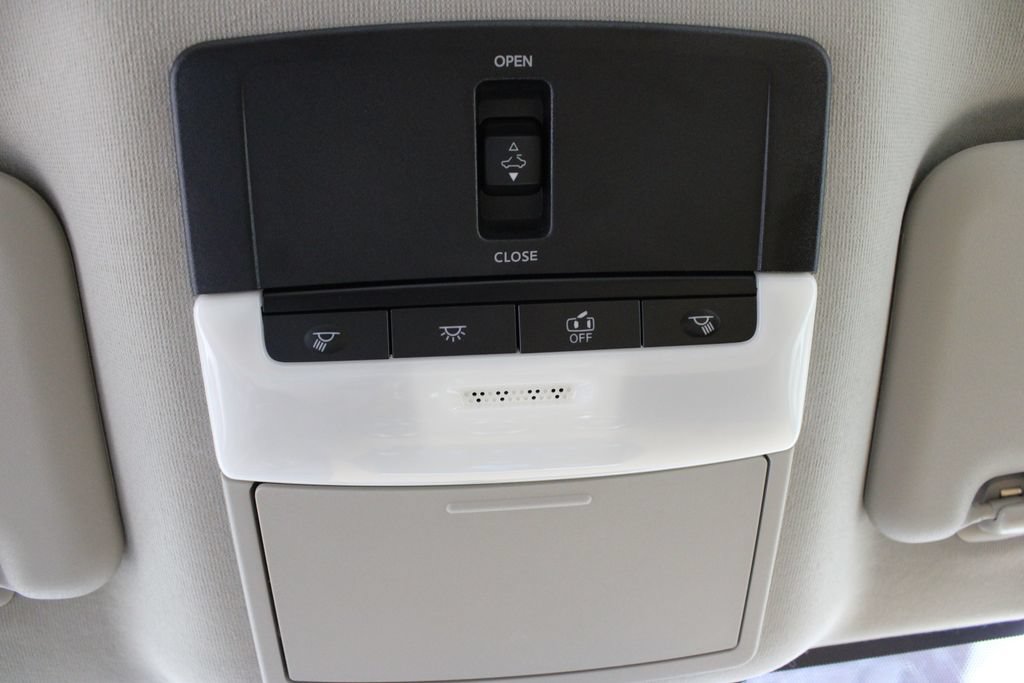 Used 2024 Nissan Sentra SV w/ SV Premium Package FWD image 28