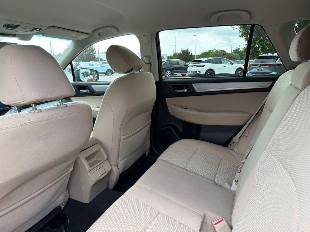 Used 2019 Subaru Outback 2.5i Premium AWD/4WD image 9