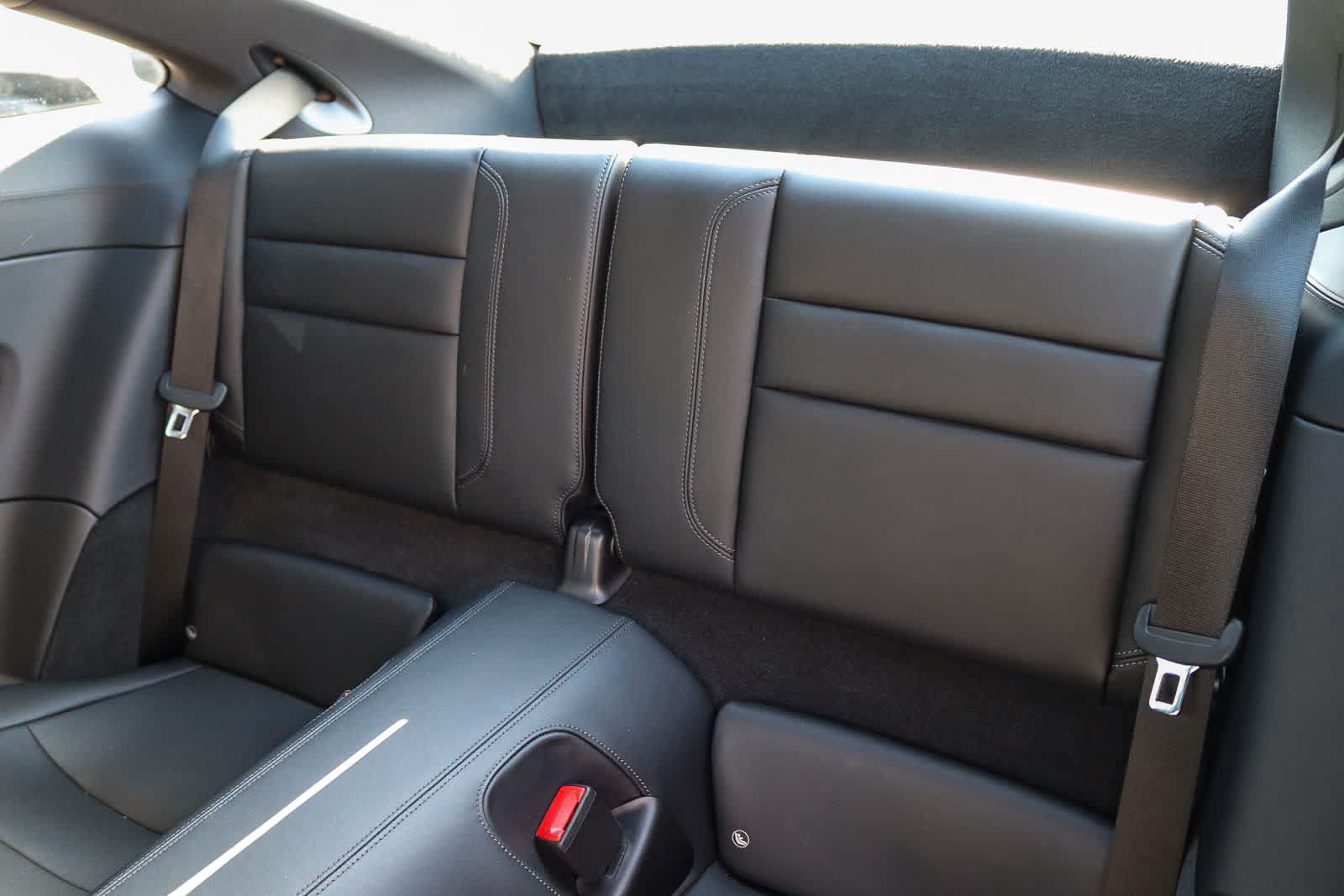 Used 2025 Porsche 911 Carrera RWD image 17