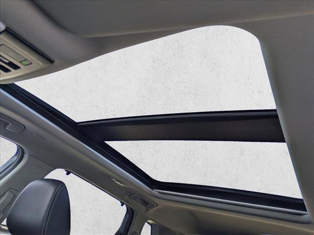 Used 2023 Nissan Rogue SL w/ SL Premium Package image 17