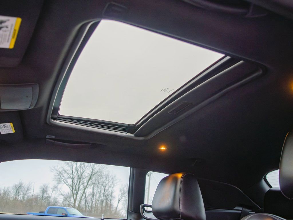 Used 2018 Dodge Challenger R/T Plus image 23