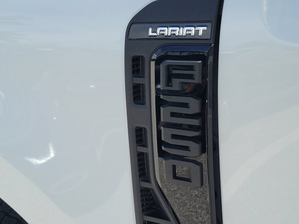 Used 2024 Ford F250 Lariat w/ Lariat Ultimate Package AWD/4WD image 6