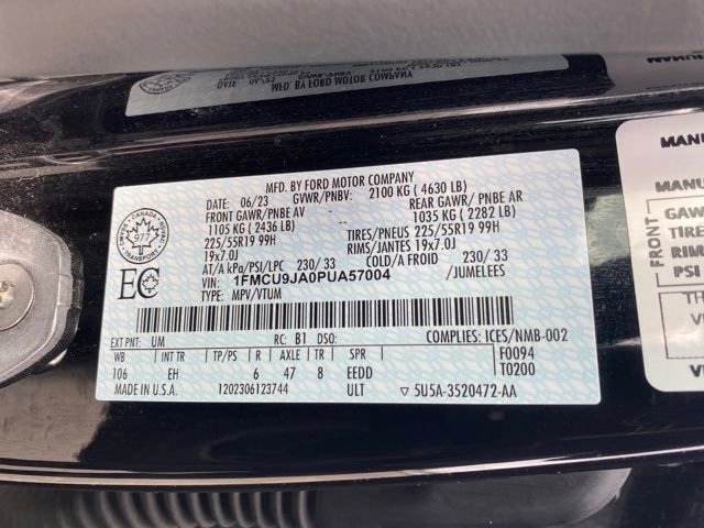 Used 2023 Ford Escape Platinum AWD/4WD image 24