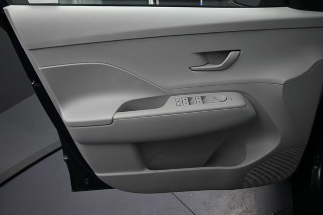 Used 2026 Hyundai Kona SE FWD image 21