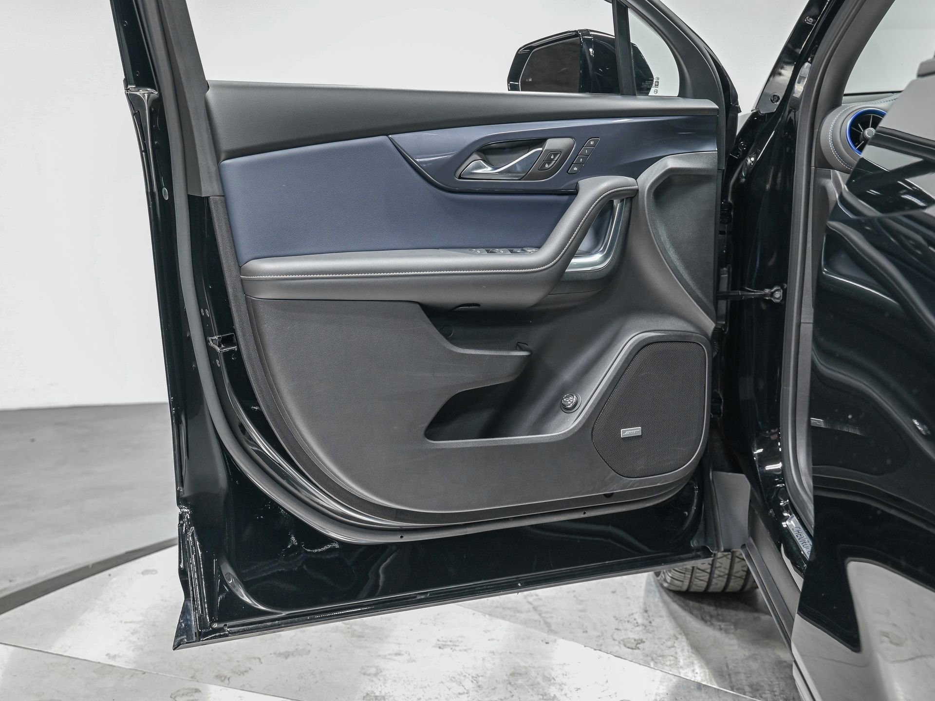 Used 2024 Chevrolet Blazer RS w/ Driver Confidence II Package image 12