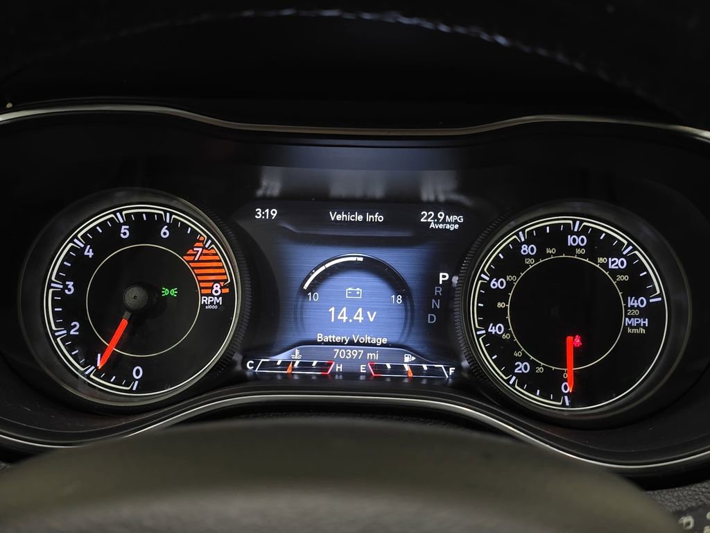 Used 2019 Jeep Cherokee Trailhawk w/ Cold Weather Group image 16