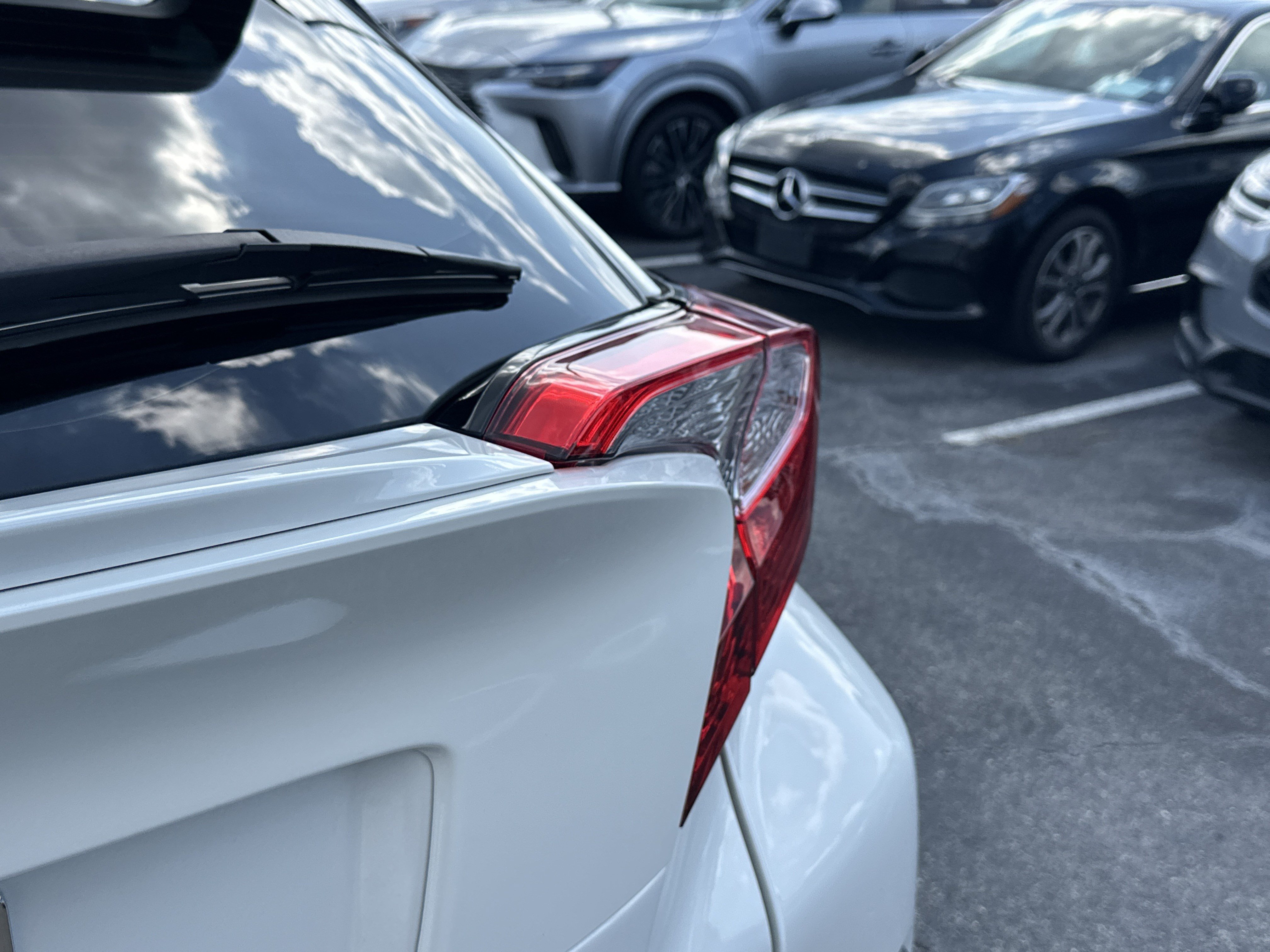 Used 2021 Toyota C-HR XLE FWD image 21