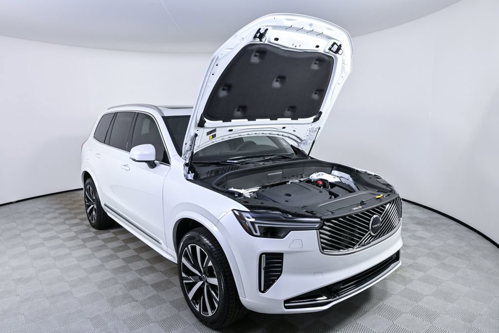 Certified 2025 Volvo XC90 B6 Core w/ Climate Package image 35