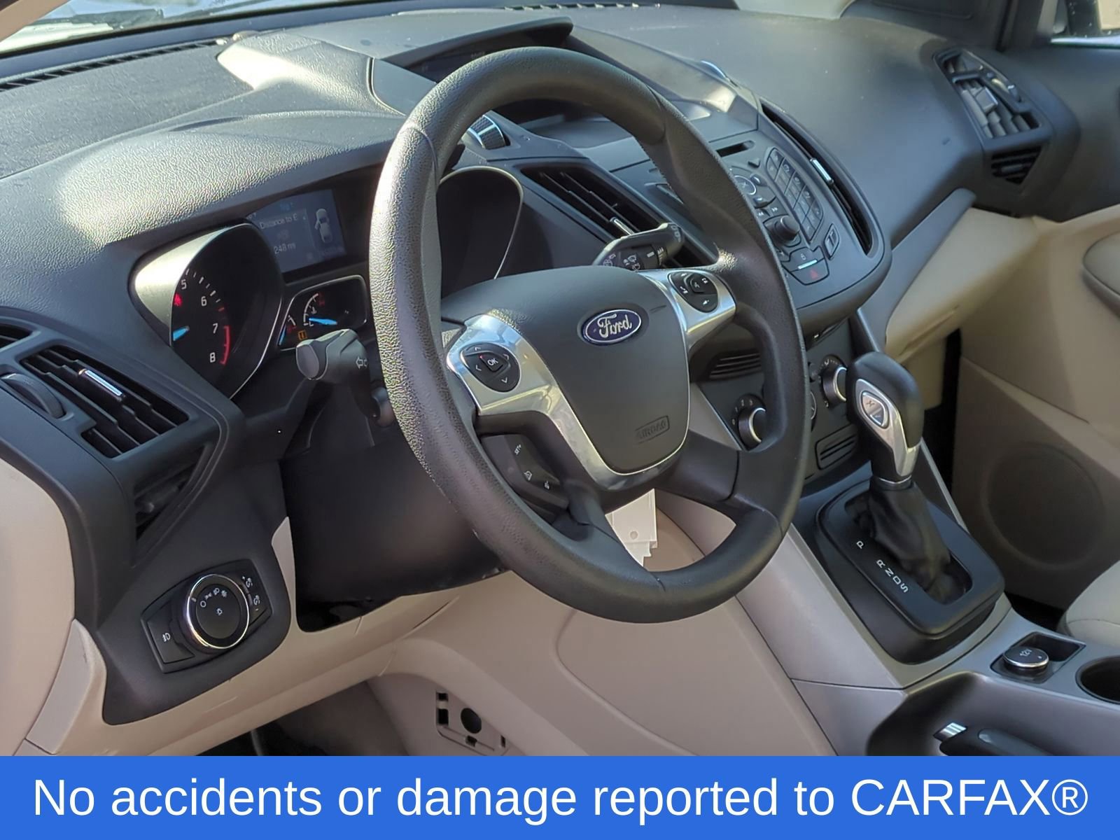 Used 2015 Ford Escape SE image 2