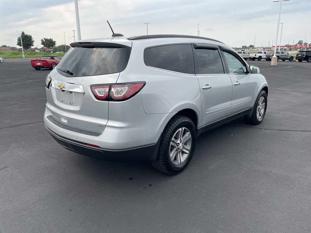 Used 2017 Chevrolet Traverse LT AWD/4WD image 5