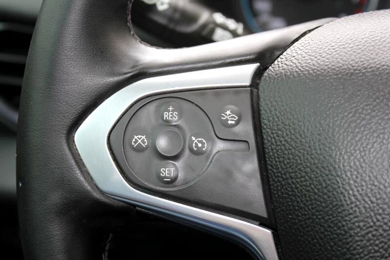 Used 2023 Chevrolet Traverse LT image 29