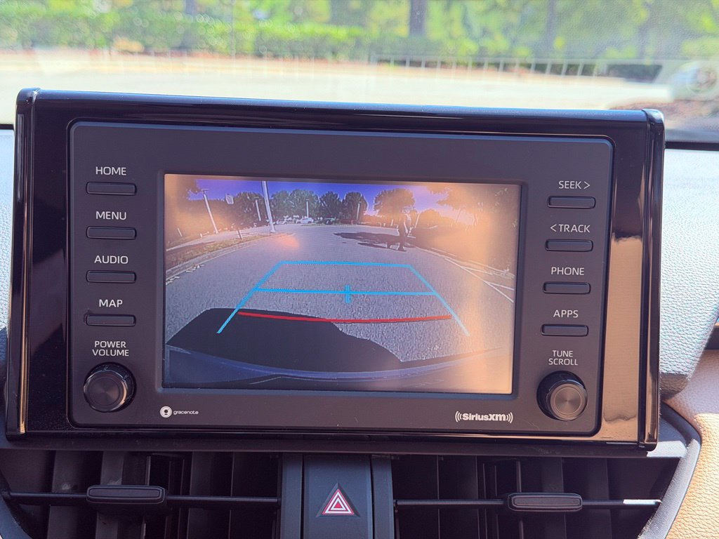 Used 2021 Toyota RAV4 LE FWD image 20