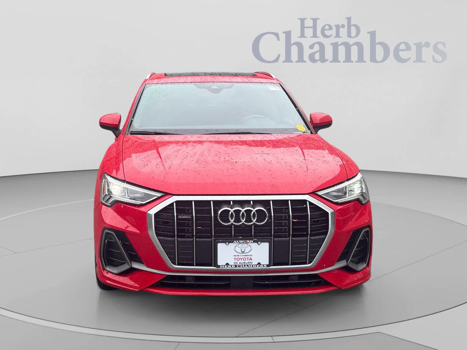 Used 2022 Audi Q3 2.0T Premium Plus w/ Premium Plus Package AWD/4WD image 2
