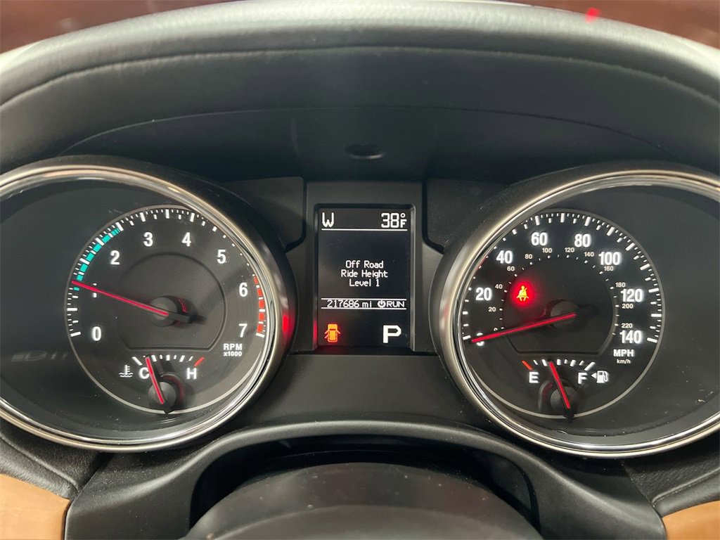 Used 2011 Jeep Grand Cherokee Overland image 11