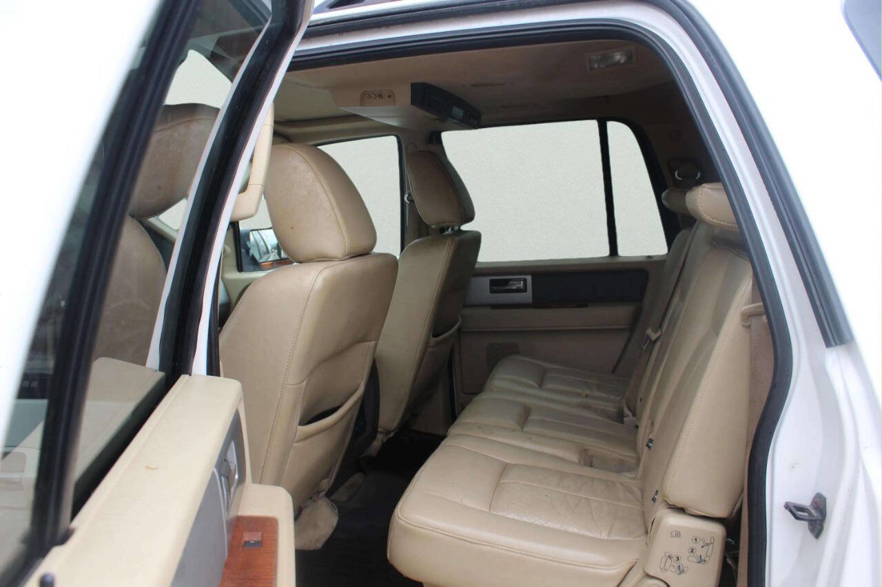 Used 2010 Ford Expedition EL Eddie Bauer image 9