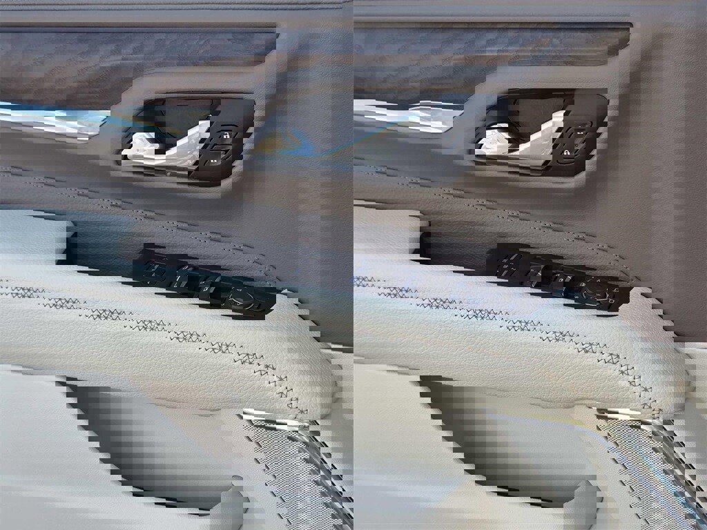 Used 2021 GMC Yukon Denali image 17