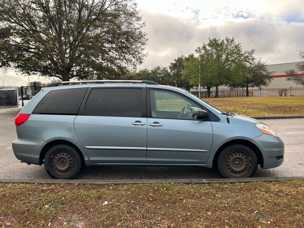 Used 2008 Toyota Sienna LE image 6