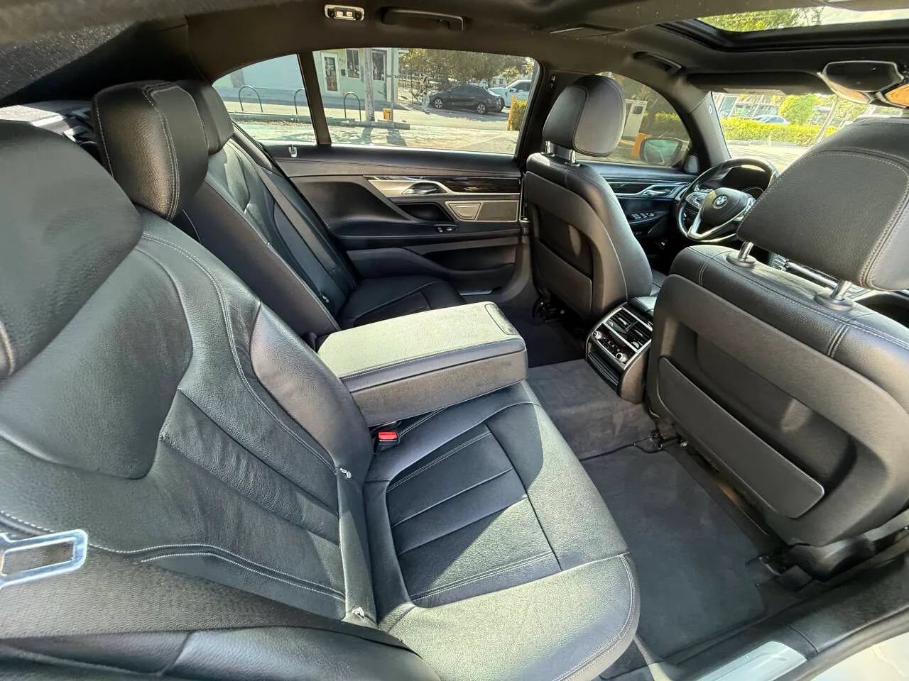 Used 2017 BMW 740i xDrive AWD/4WD image 7