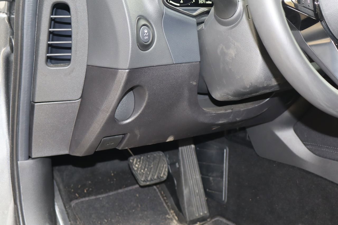 Used 2024 Nissan Z Sport w/ Floor Mat Package RWD image 18