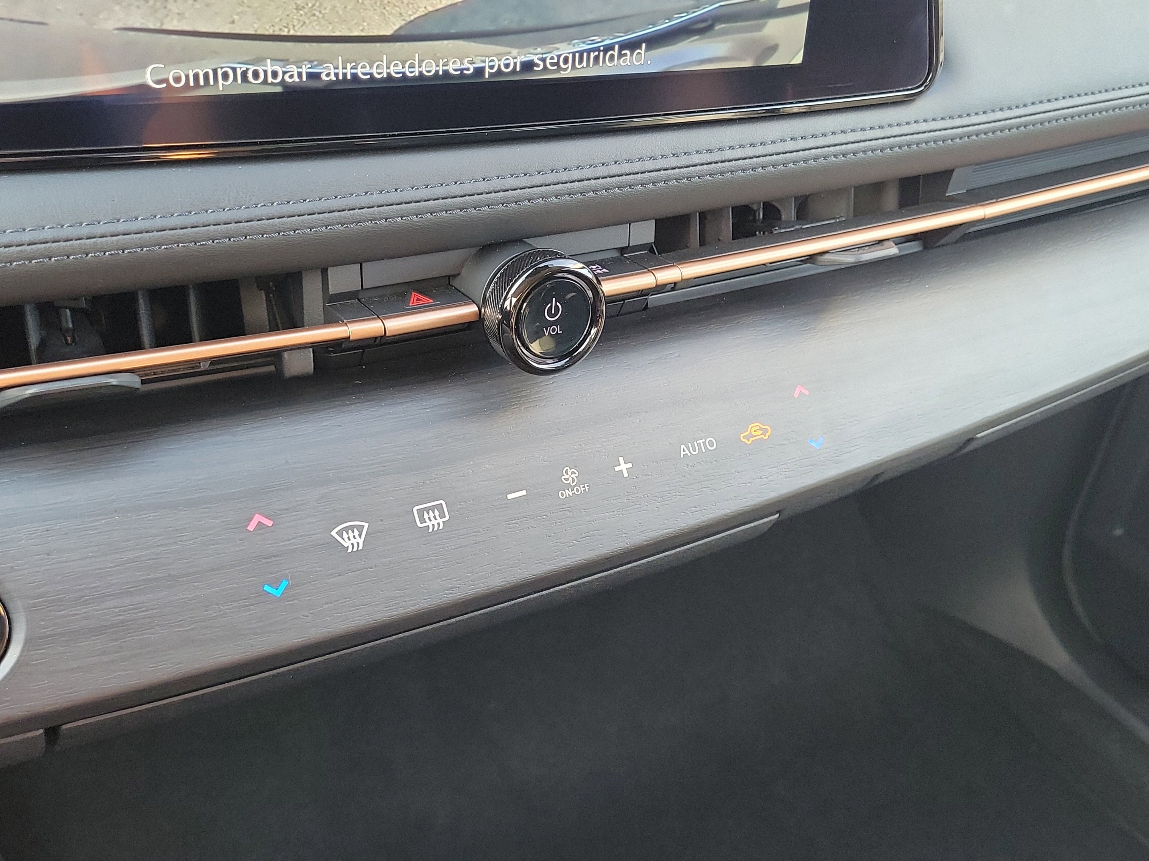 Certified 2023 Nissan Ariya FWD image 17