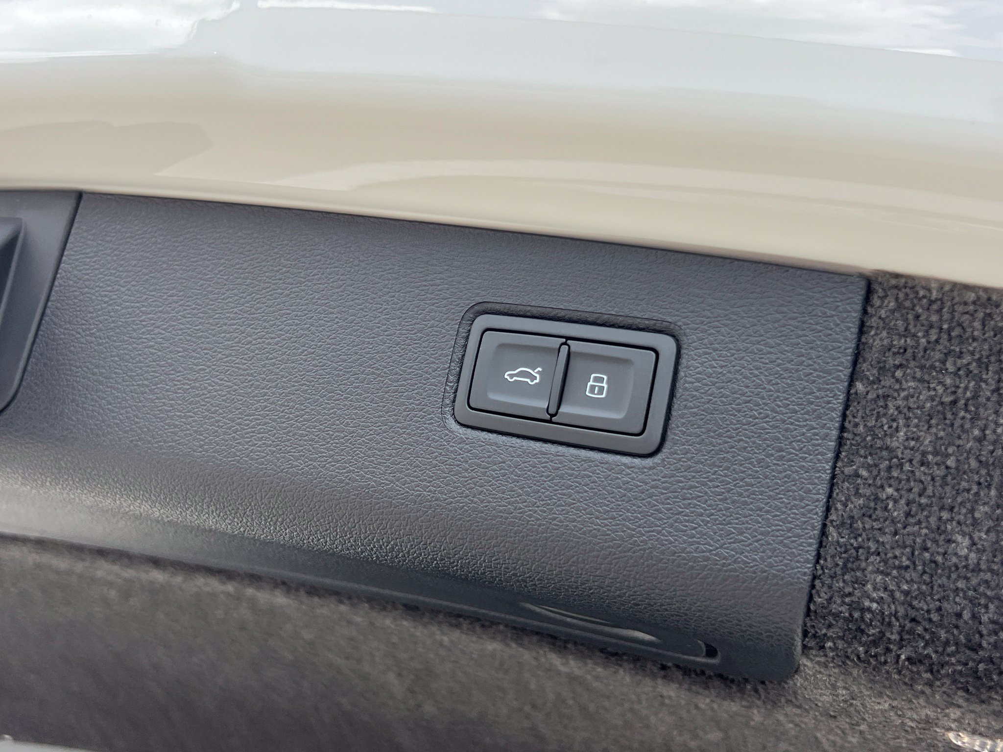 New 2026 Bentley Bentayga Extended Wheelbase AWD/4WD image 23