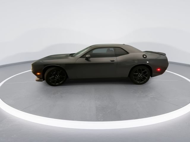 Used 2019 Dodge Challenger R/T w/ Blacktop Package RWD image 3