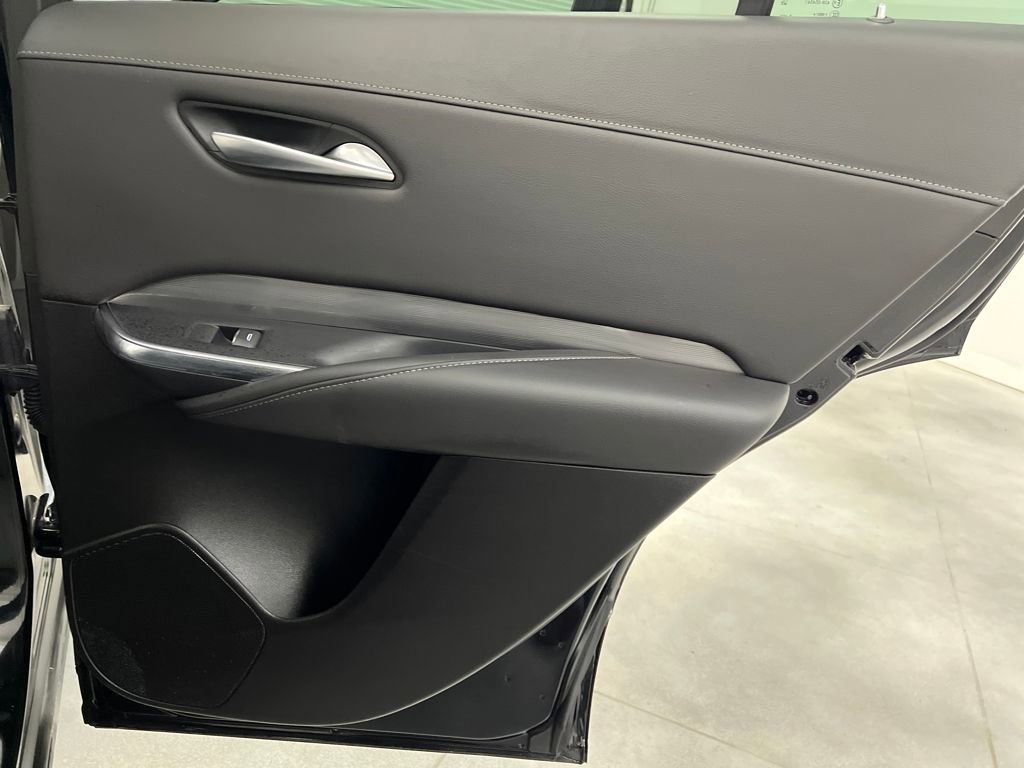 Used 2024 Cadillac XT4 Premium Luxury image 20