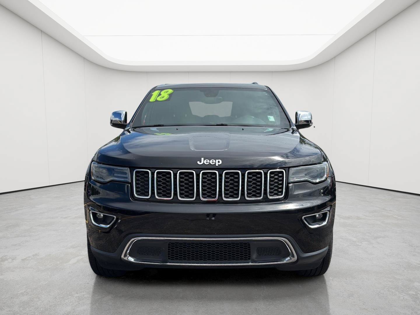 Used 2018 Jeep Grand Cherokee Limited w/ Luxury Group II AWD/4WD image 2