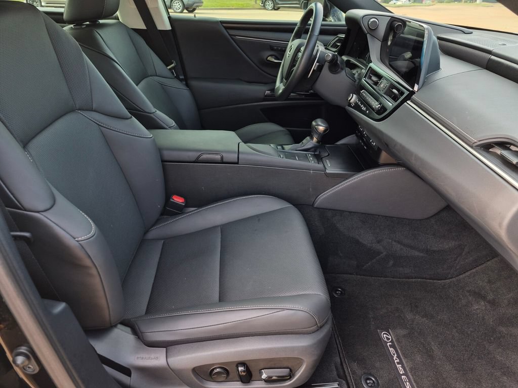 Used 2022 Lexus ES 300h w/ Premium Package FWD image 38