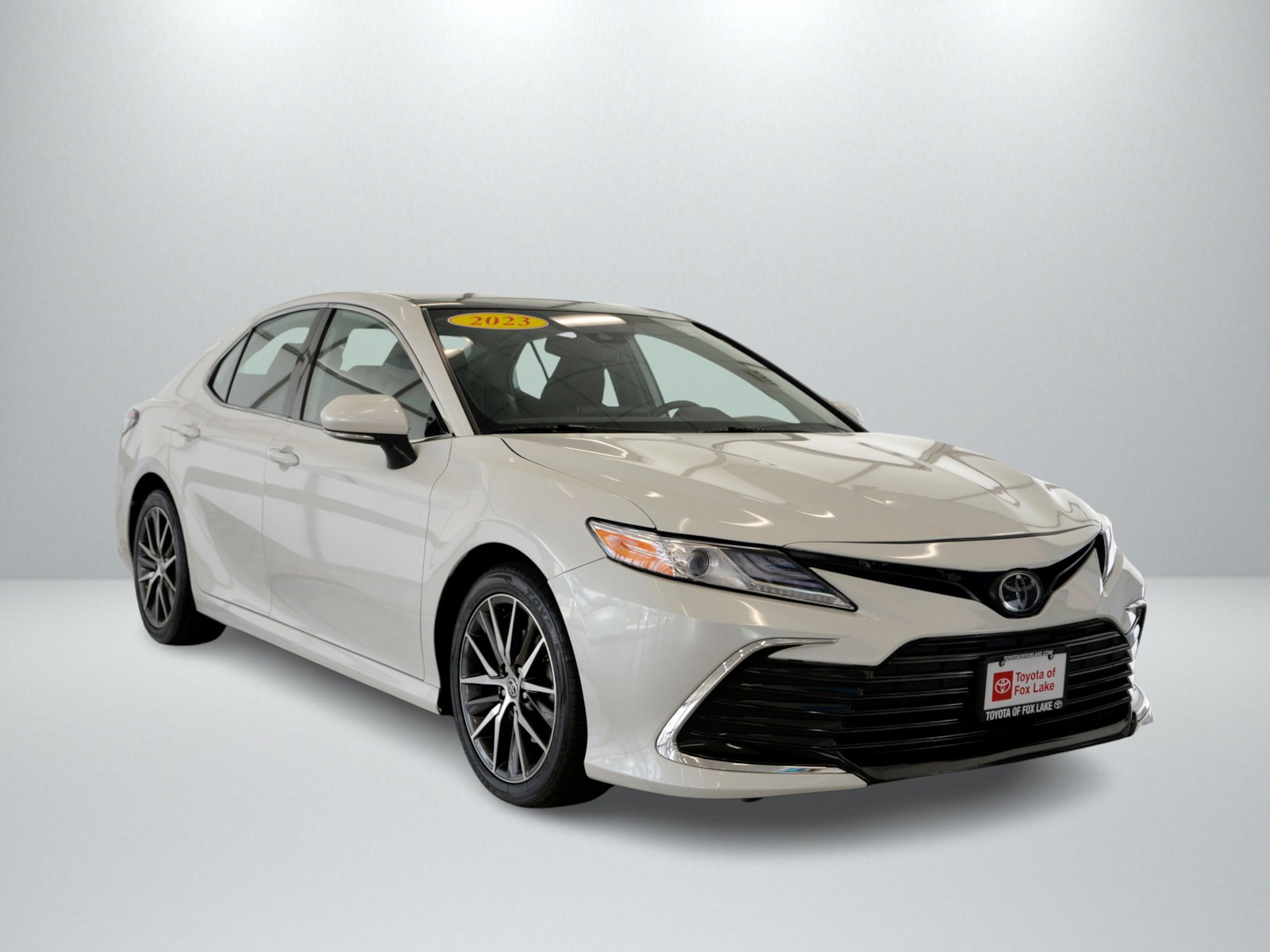 Used 2023 Toyota Camry XLE FWD image 7