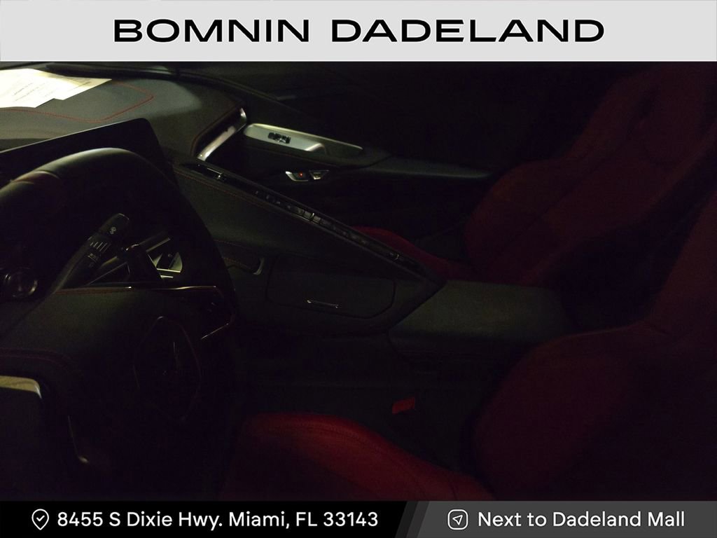 Used 2025 Chevrolet Corvette Stingray image 15