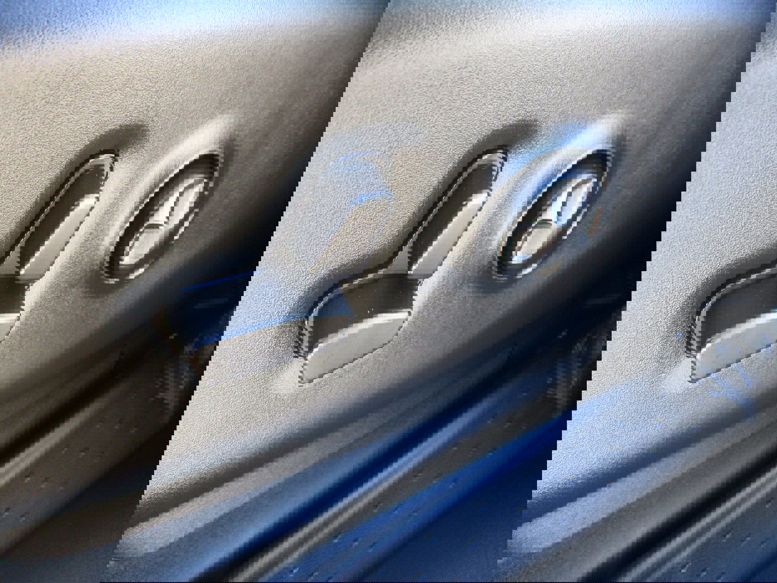 Used 2025 Chrysler Pacifica Select FWD image 36