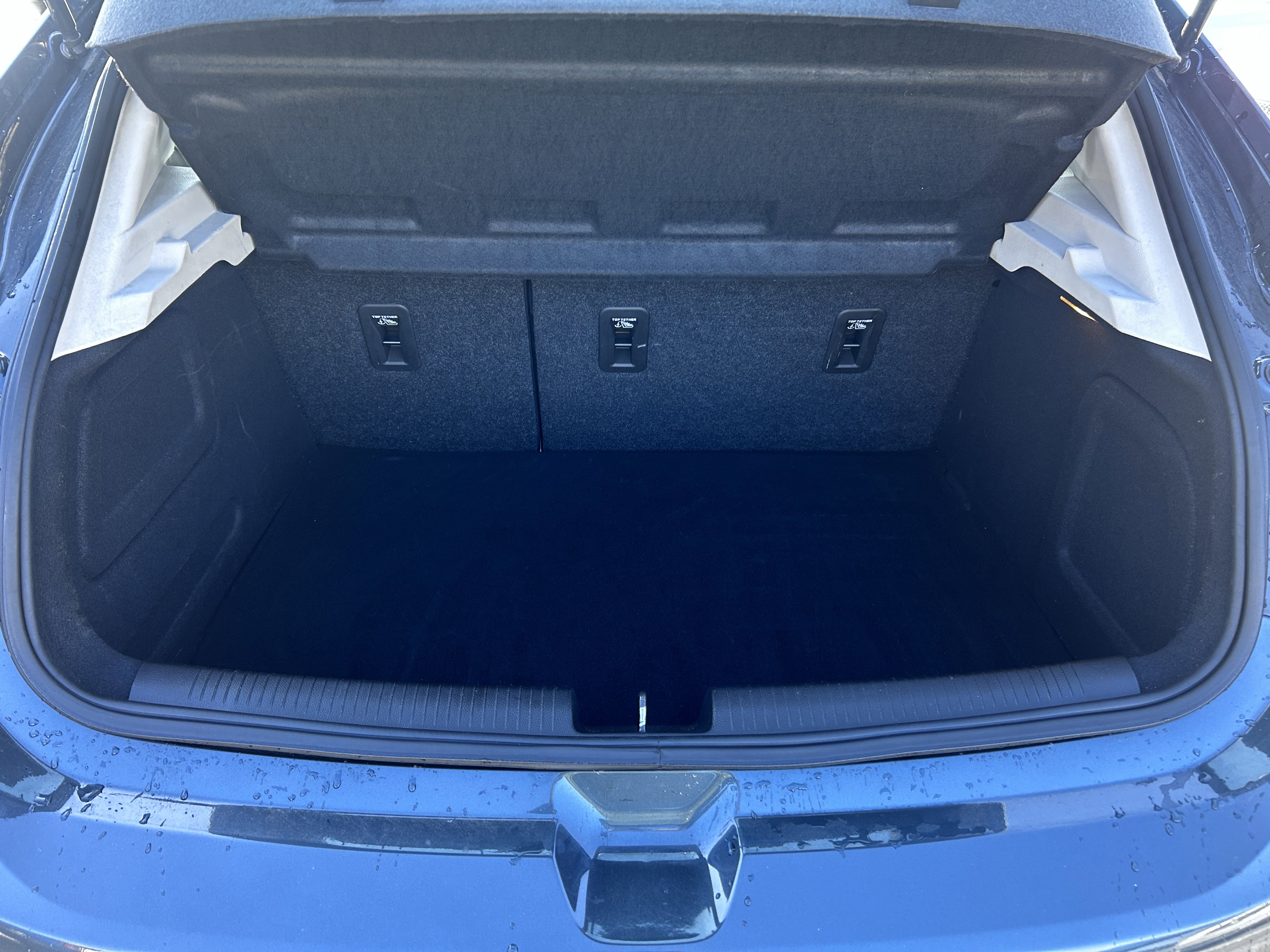 Used 2017 Chevrolet Cruze LT w/ Sun And Sound Package image 13