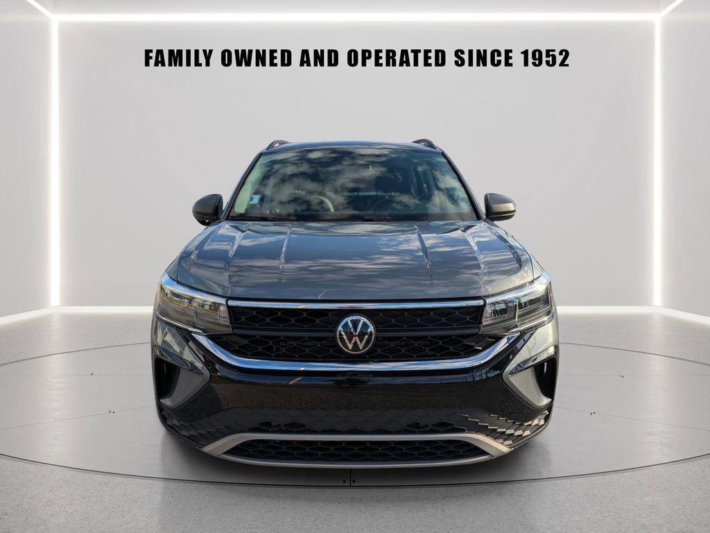 Used 2024 Volkswagen Taos S FWD image 6