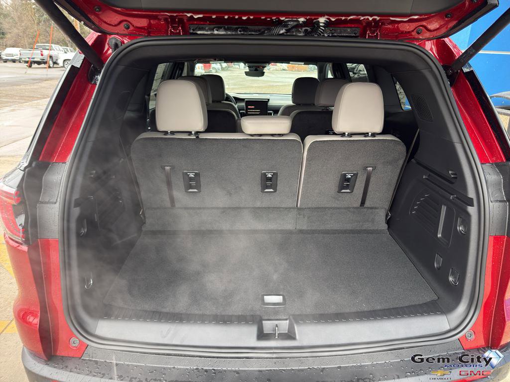 New 2026 GMC Acadia Elevation w/ Elevation Premium Package AWD/4WD image 8