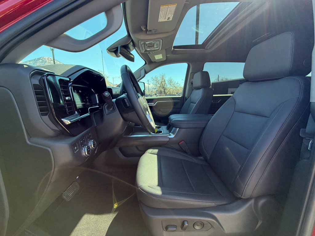 Used 2024 GMC Sierra 2500 SLT w/ SLT Premium Package image 14